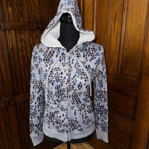 Almost Famous Gray Fitted Graphic Hoodie